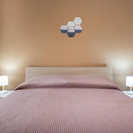 Guesthost - Lapilli E Miracoli Flat With Patio * Nicolosi