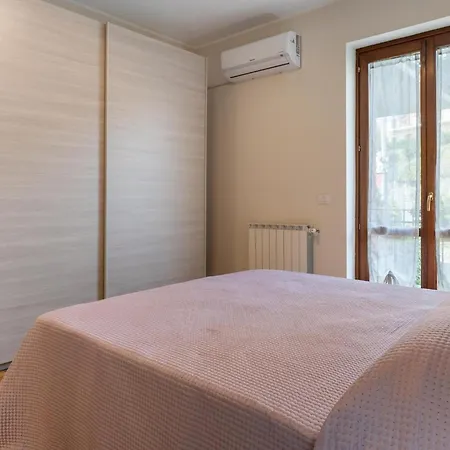 아파트 Guesthost - Lapilli E Miracoli Flat With Patio